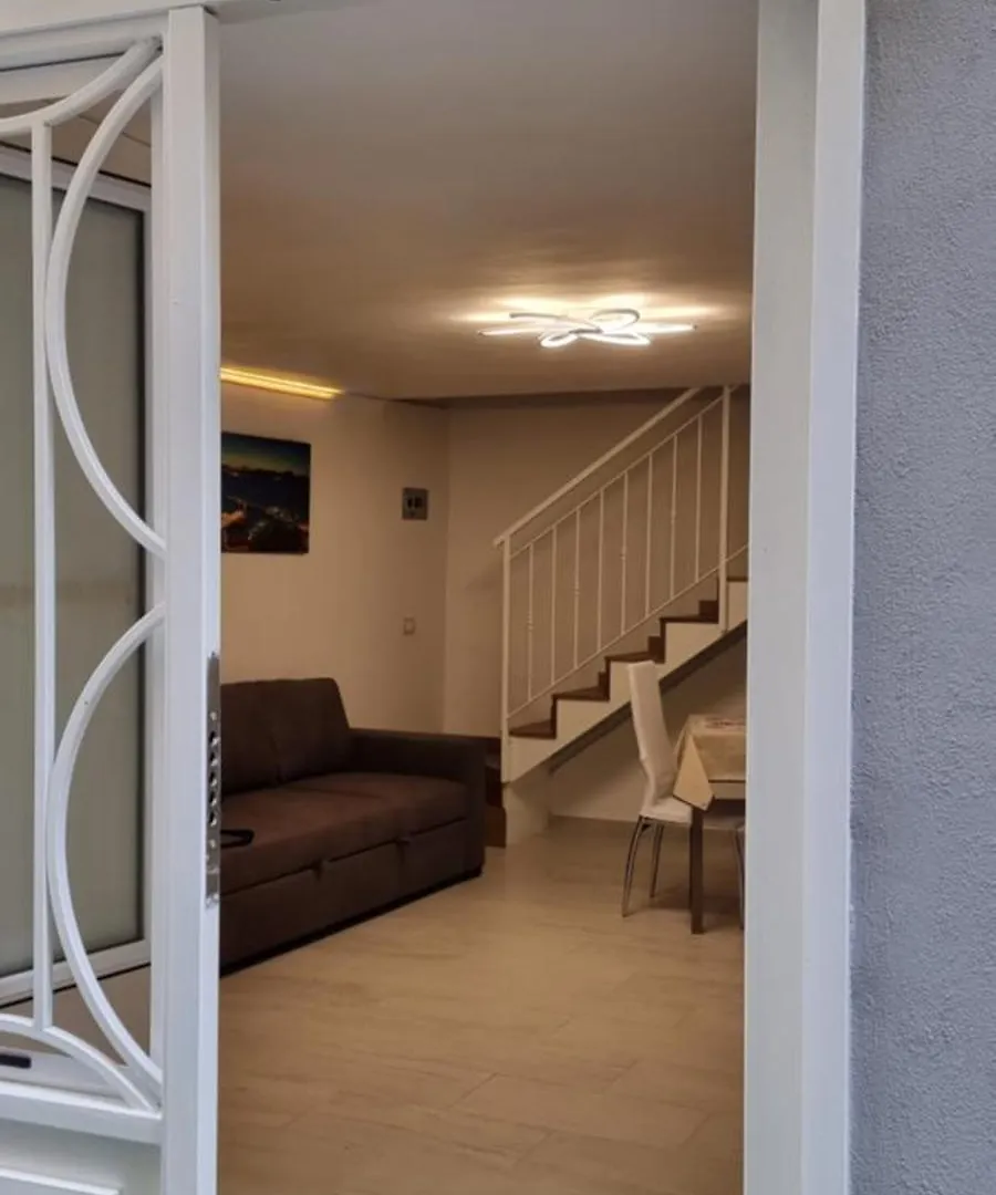 Dv House Via Toledo Quartierispagnoli Naples